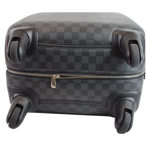 louis vuitton rolling suitcase